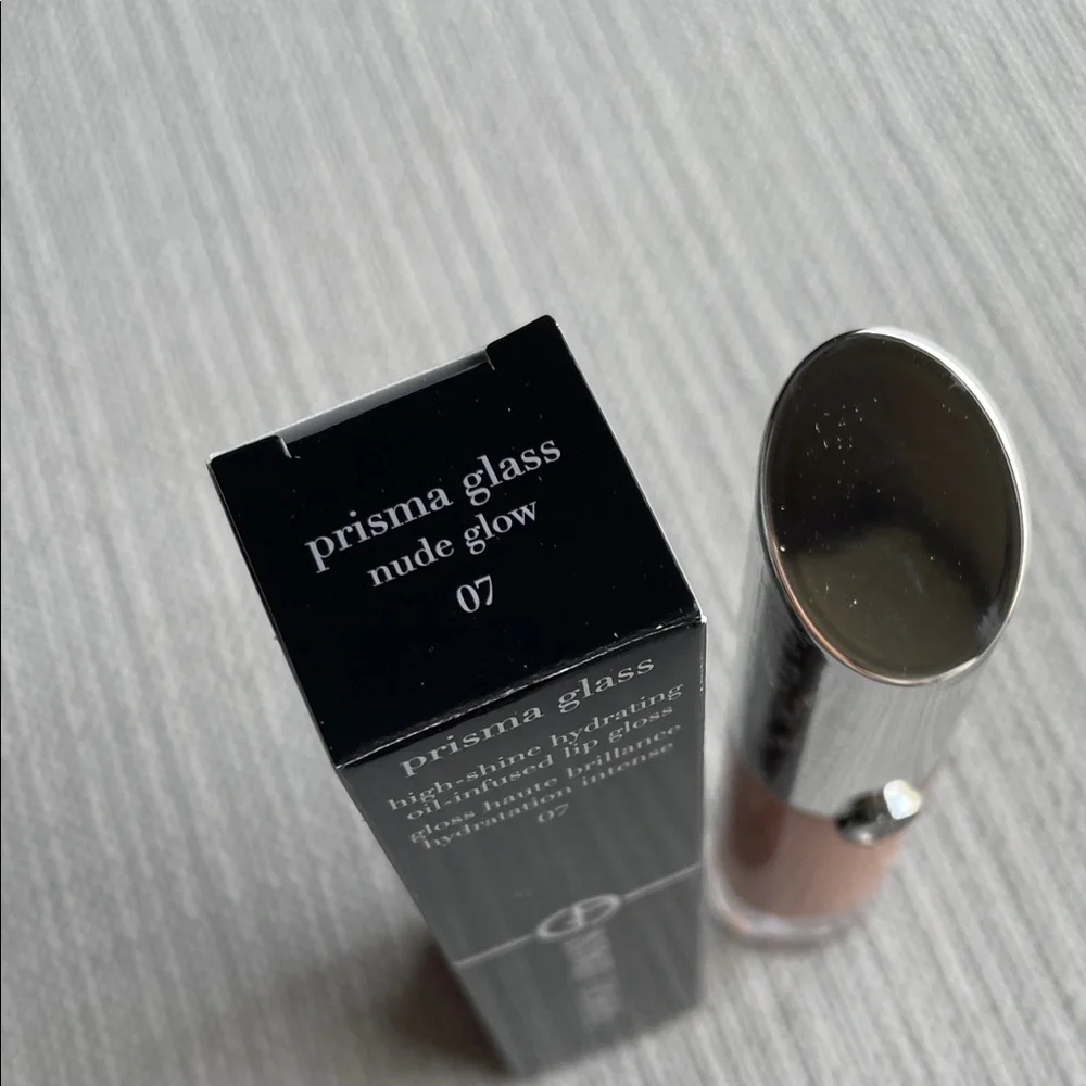 Armani Beauty Prisma Glass Hydrating Lip Gloss with Squalane - Nude Glow